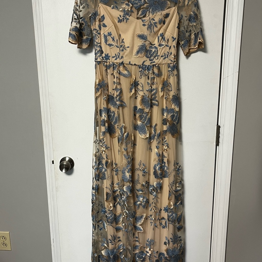 - BHLDN Adriana Papell Guilia Dress Size 2
Worn once - Picture 3 of 6